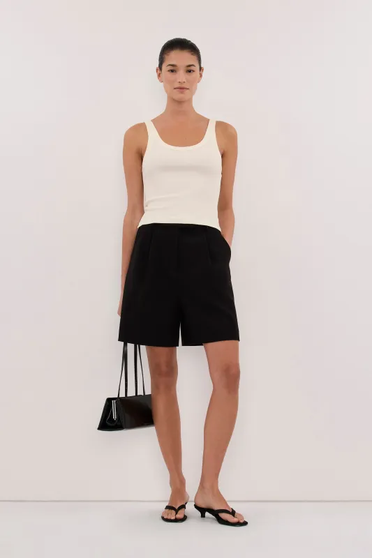 PHOEBE STRAW SCOOP NECK TANK TOP made by Dissh