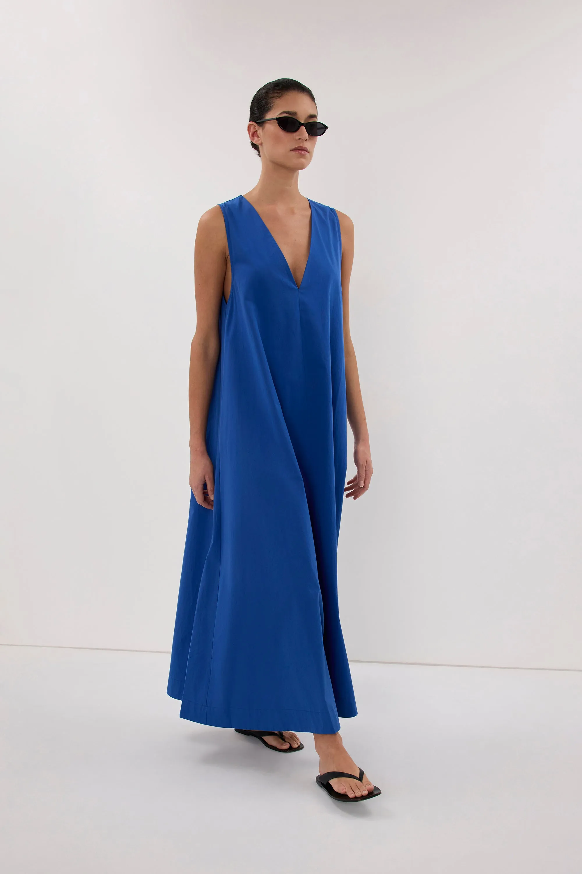 ORLENA COBALT V NECK COTTON MIDI DRESS sold by Dissh product image thumbnail 4