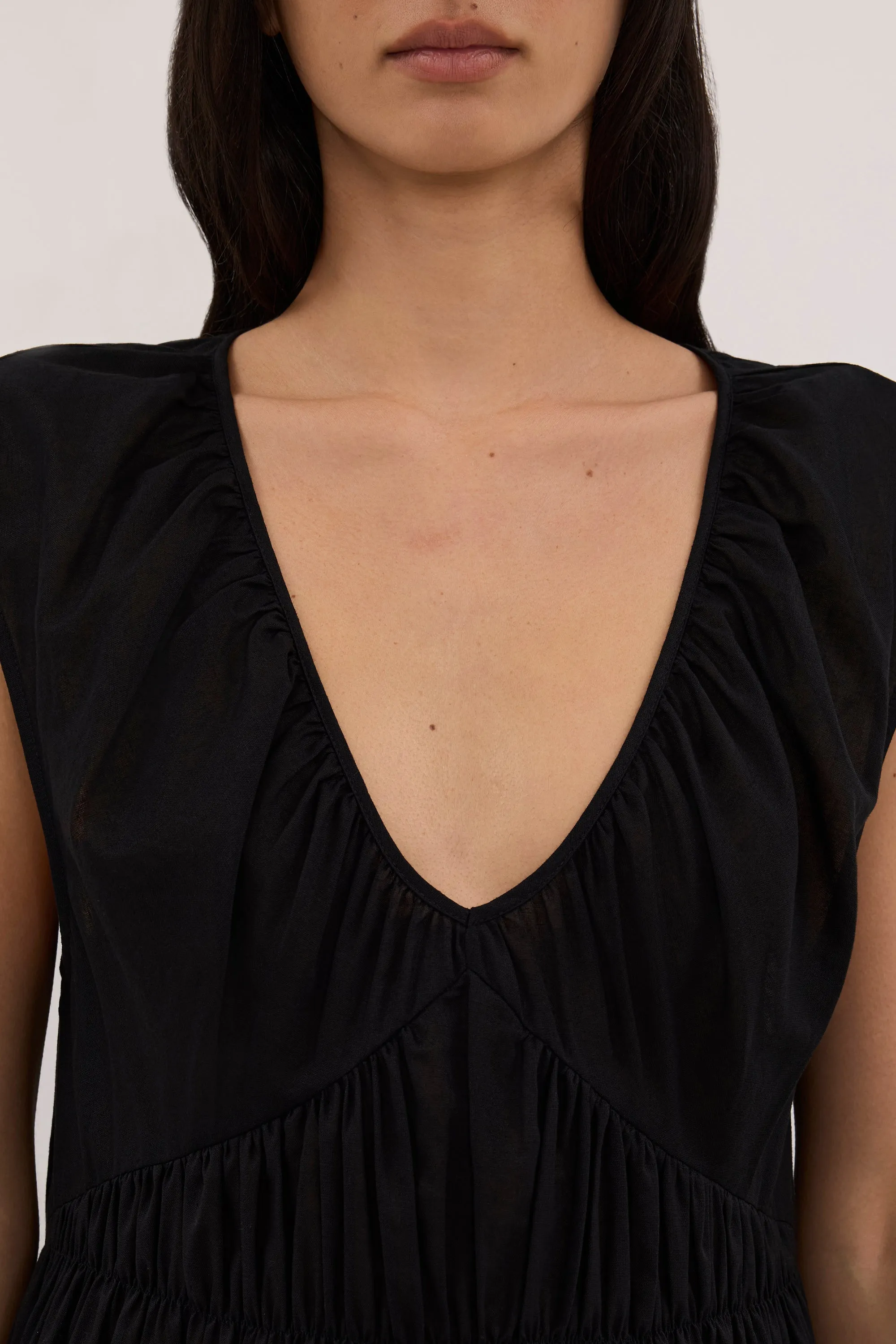 BILLIE BLACK LINEN BLEND MIDI DRESS sold by Dissh product image thumbnail 5