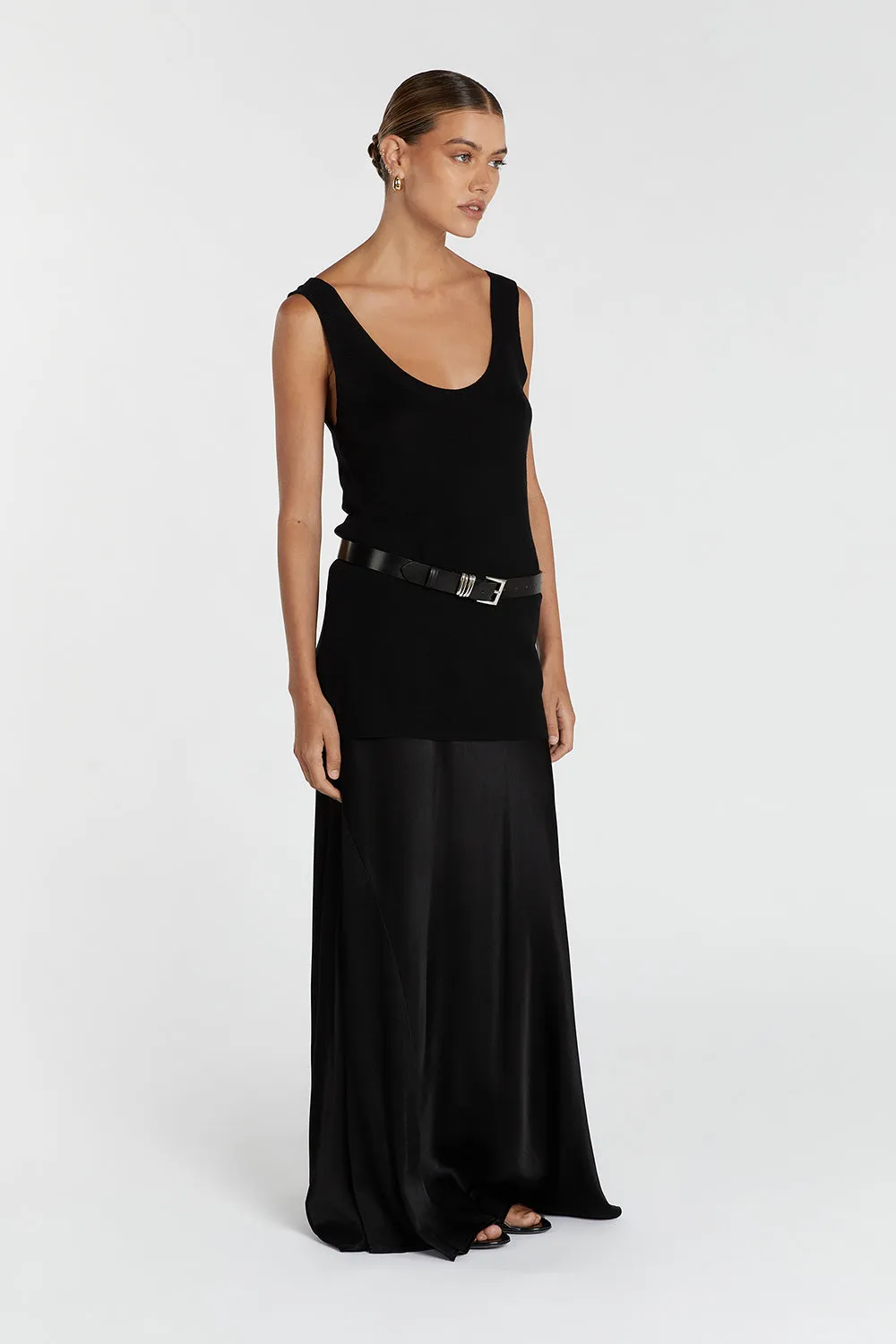 ALIA BLACK SCOOP KNIT TANK sold by Dissh product image thumbnail 3