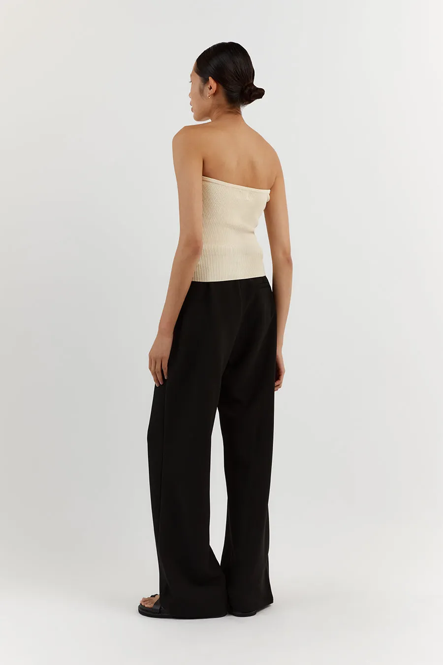 VERONICA BUTTER BANDEAU KNIT TOP sold by Dissh product image thumbnail 4