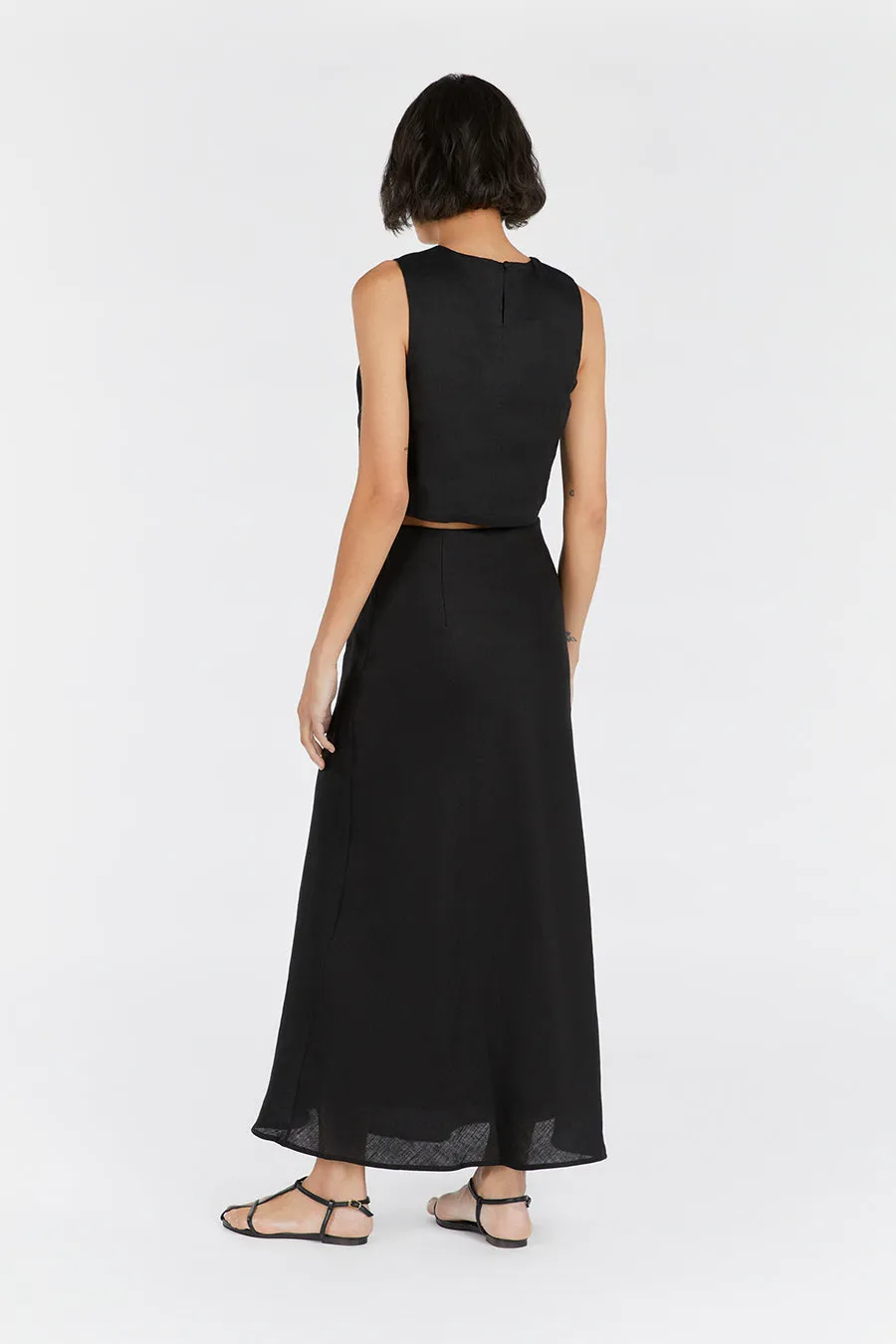 MONICA BLACK SCOOP LINEN CROP TOP sold by Dissh product image thumbnail 4