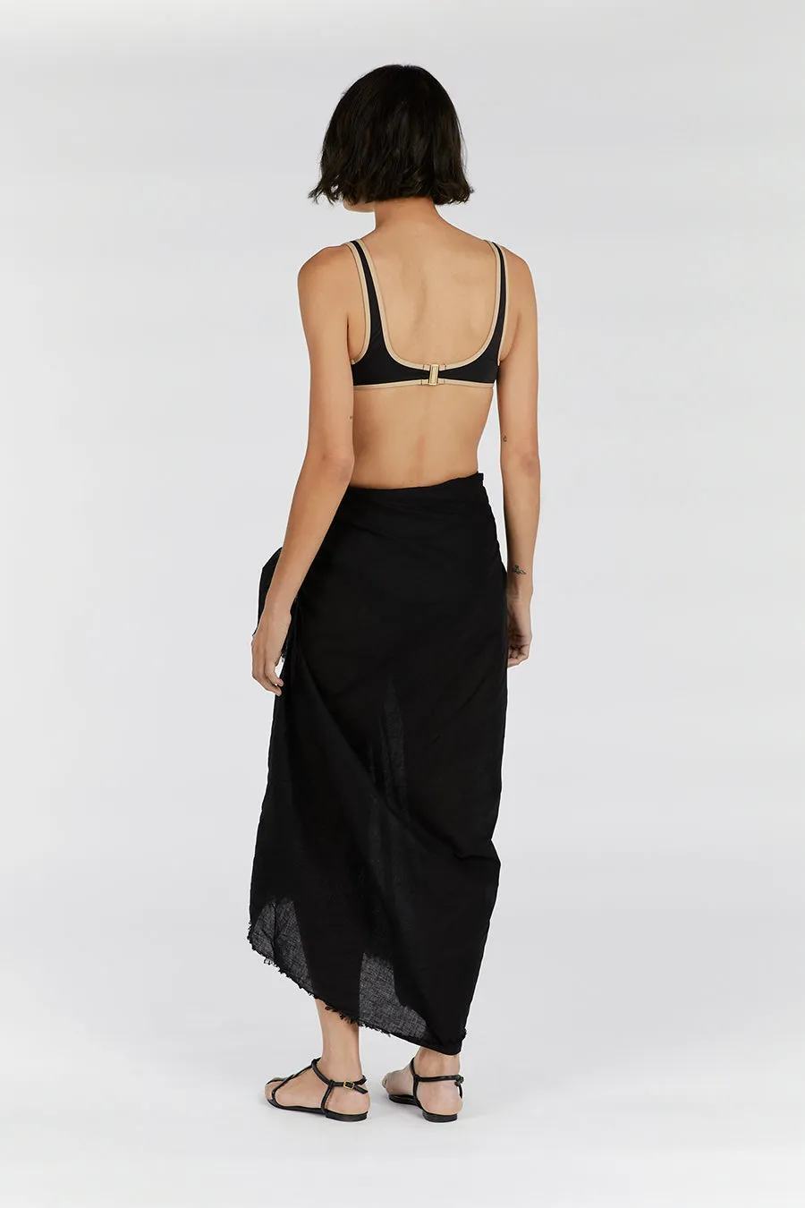 NOVA BLACK LINEN SARONG sold by Dissh product image thumbnail 3