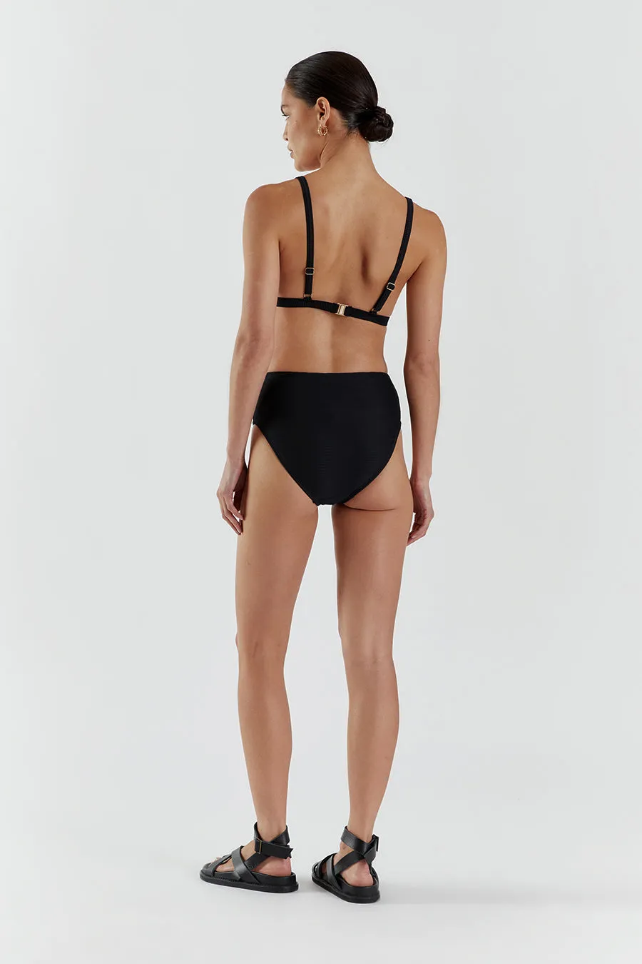 AMAYA BLACK TRIANGLE BIKINI TOP sold by Dissh product image thumbnail 4