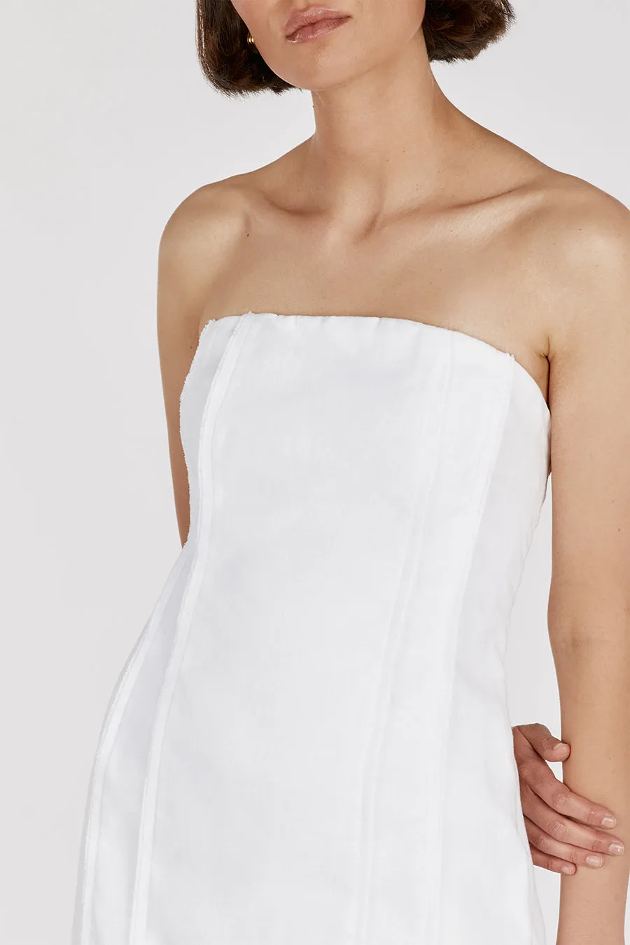 DULCE WHITE LINEN MINI DRESS sold by Dissh product image thumbnail 5