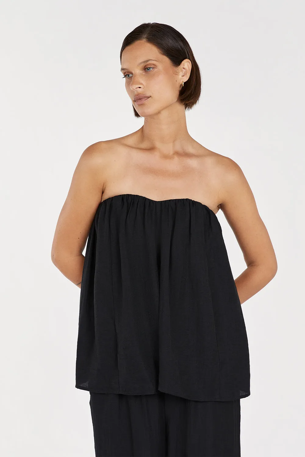 SHANIYA BLACK STRAPLESS TOP sold by Dissh product image thumbnail 2