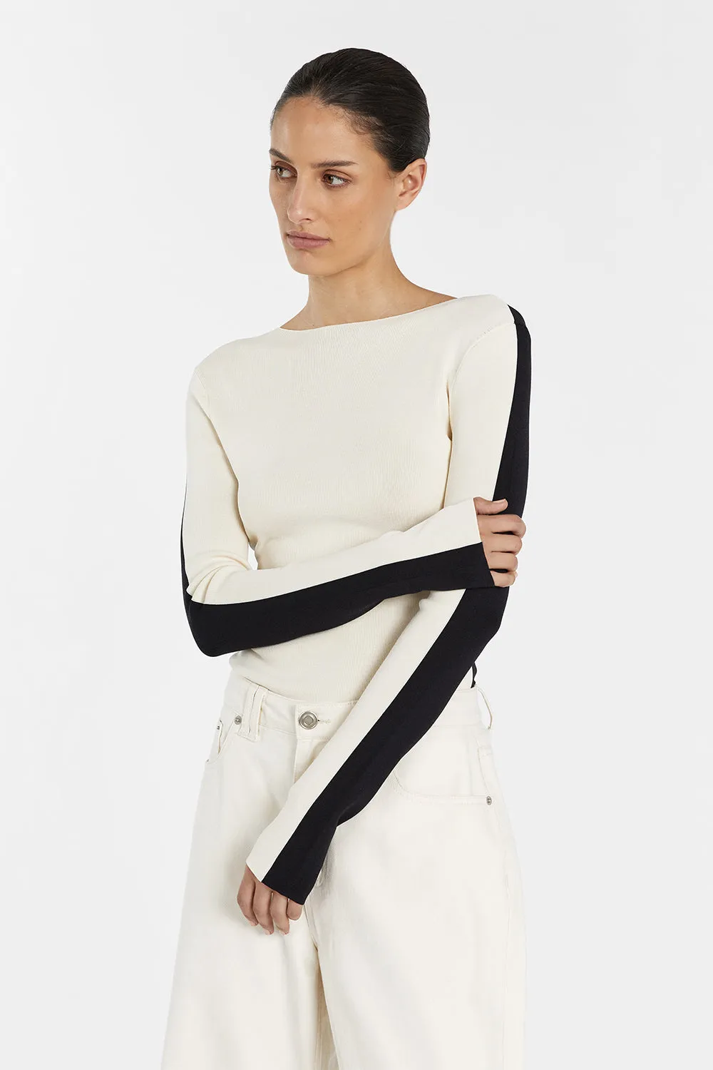 BEAU TWO TONE LONG SLEEVE KNIT TOP sold by Dissh product image thumbnail 2