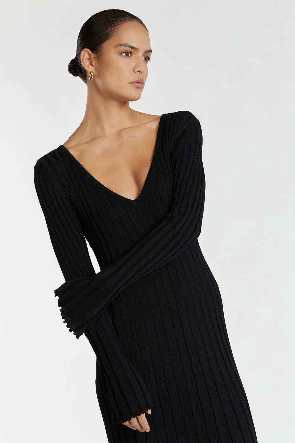 REIGN BLACK SLEEVED KNIT MIDI DRESS sold by Dissh product image thumbnail 2