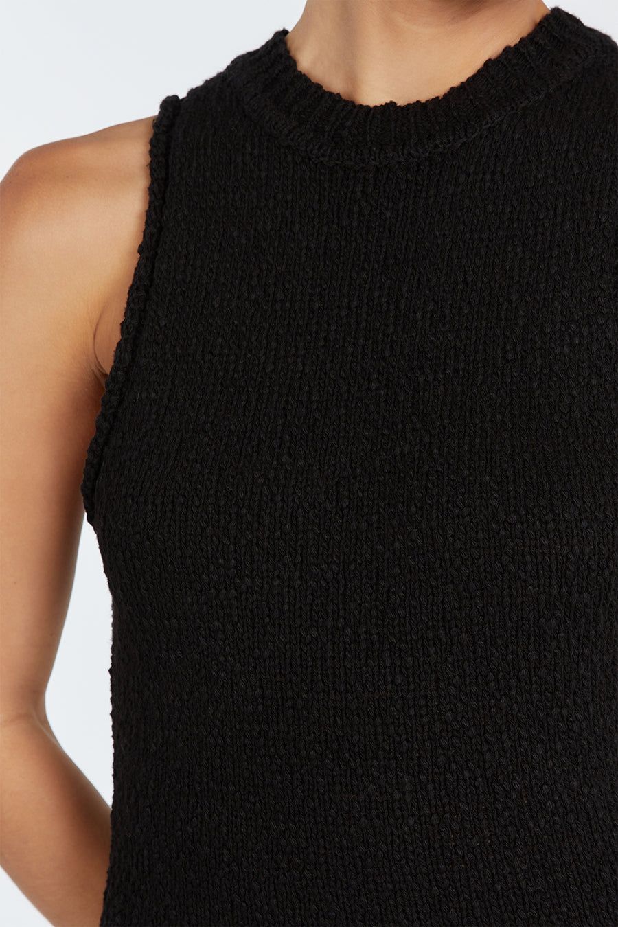 DION BLACK BOUCLE CREW MAXI DRESS sold by Dissh product image thumbnail 5