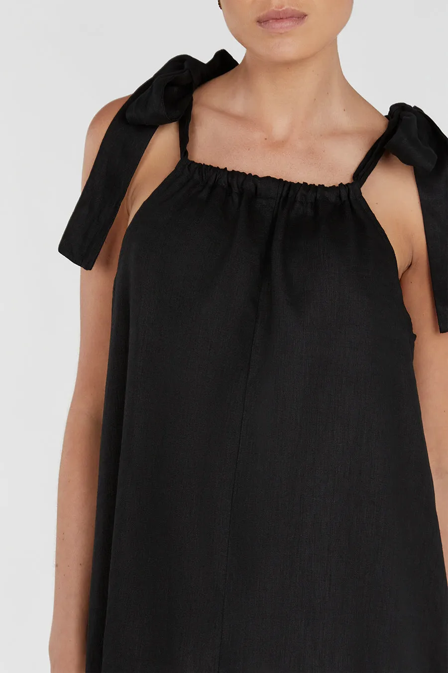 SAYLOR BLACK BOW LINEN MAXI DRESS sold by Dissh product image thumbnail 5