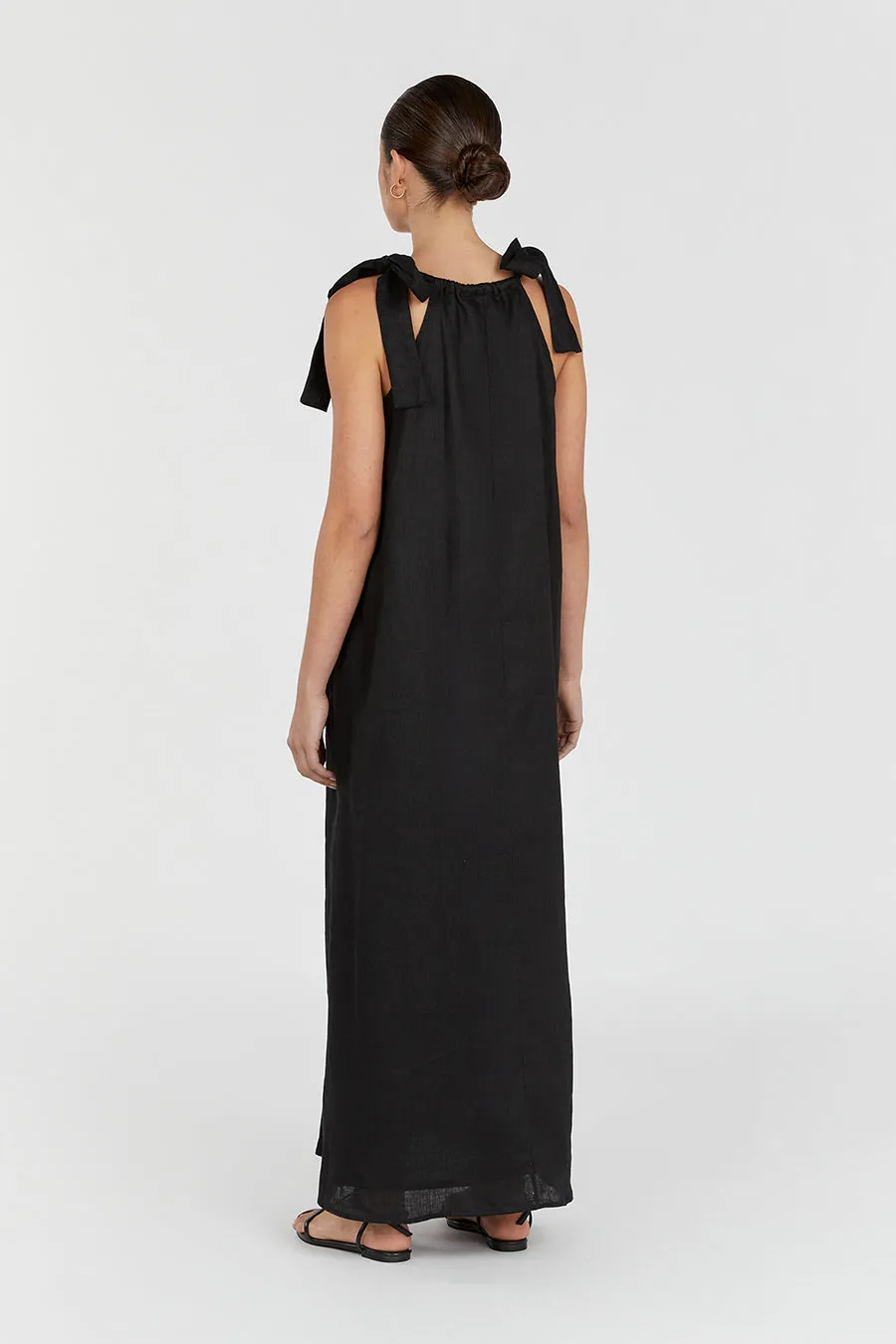 SAYLOR BLACK BOW LINEN MAXI DRESS sold by Dissh product image thumbnail 4