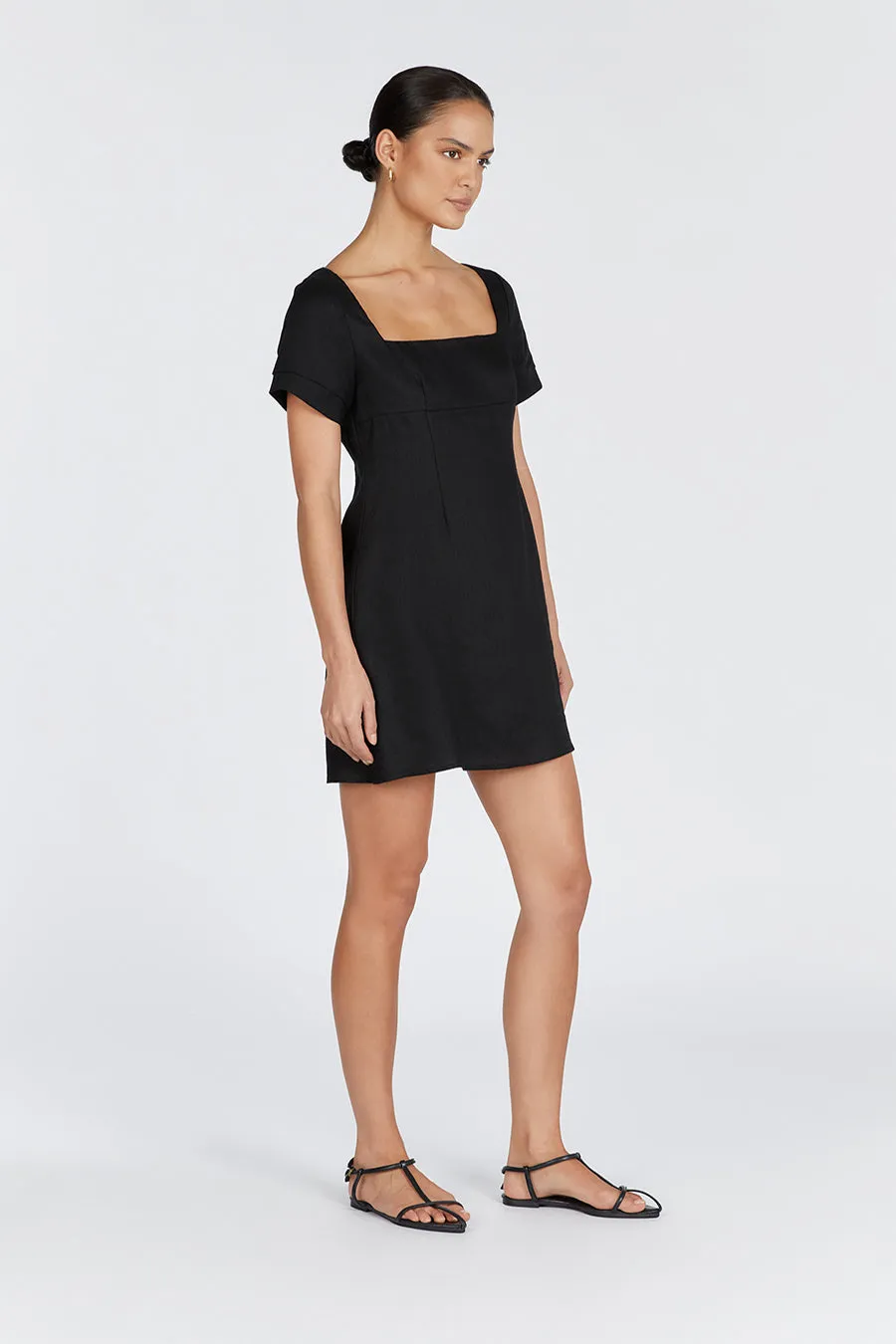 JAMIE BLACK LINEN MINI DRESS sold by Dissh product image thumbnail 3