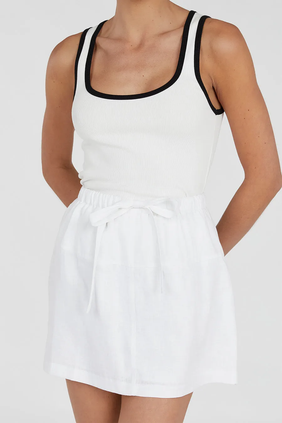 GINGER WHITE LINEN MINI SKIRT sold by Dissh product image thumbnail 5