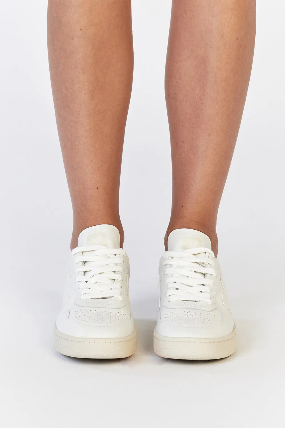 VEJA V-90 O.T. LEATHER EXTRA WHITE sold by Dissh product image thumbnail 4