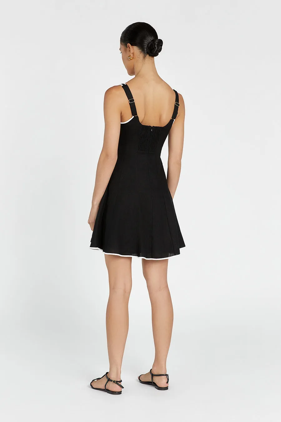 BECK BLACK LINEN MINI DRESS sold by Dissh product image thumbnail 4