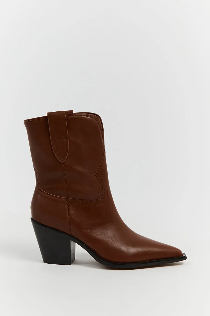 ALIAS MAE MARTHA MOCHA LEATHER BOOT sold by Dissh