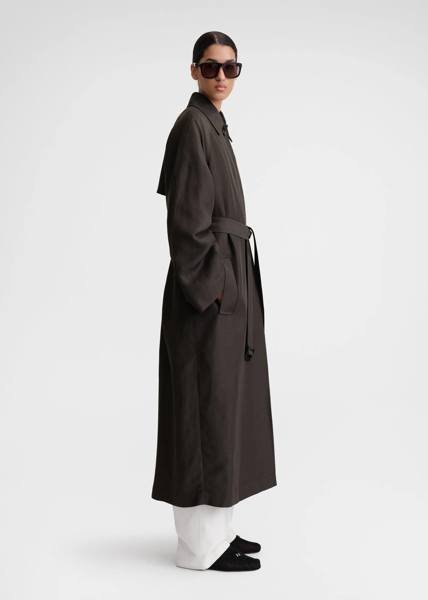 Minimalist summer coat anthracite sold by Toteme product image thumbnail 2