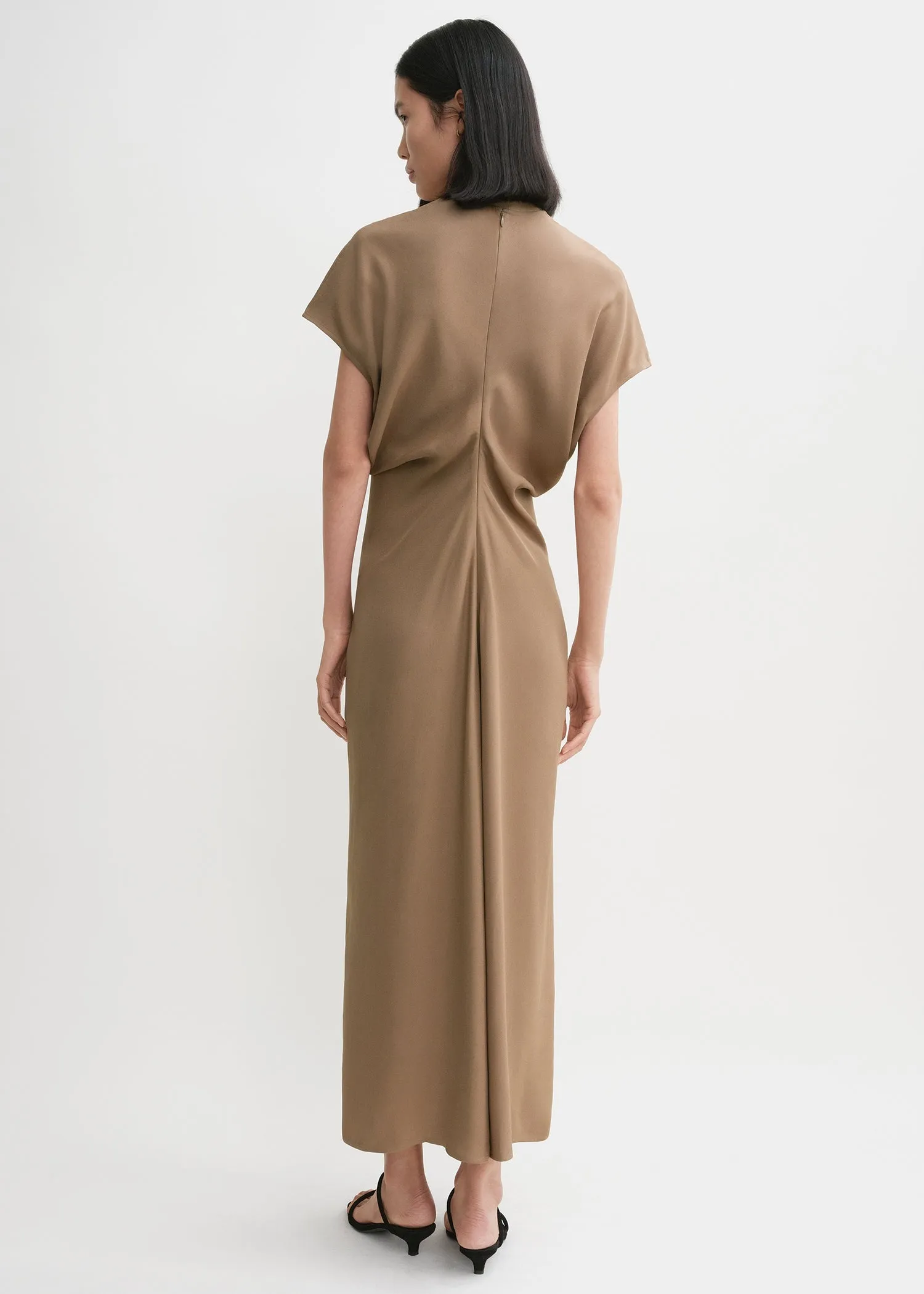 Slouch waist dress camel sold by Toteme product image thumbnail 3