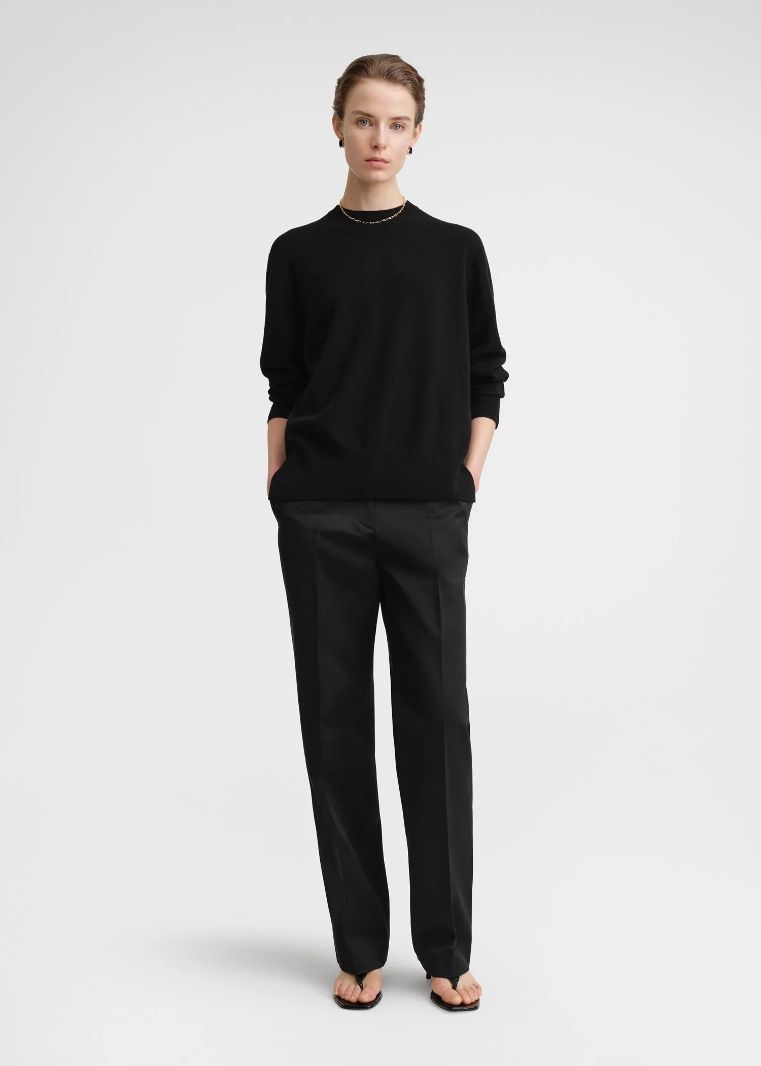Crew-neck cashmere knit black sold by Toteme