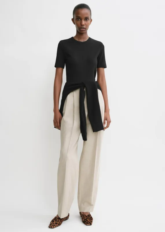 Classic rib tee black sold by Toteme