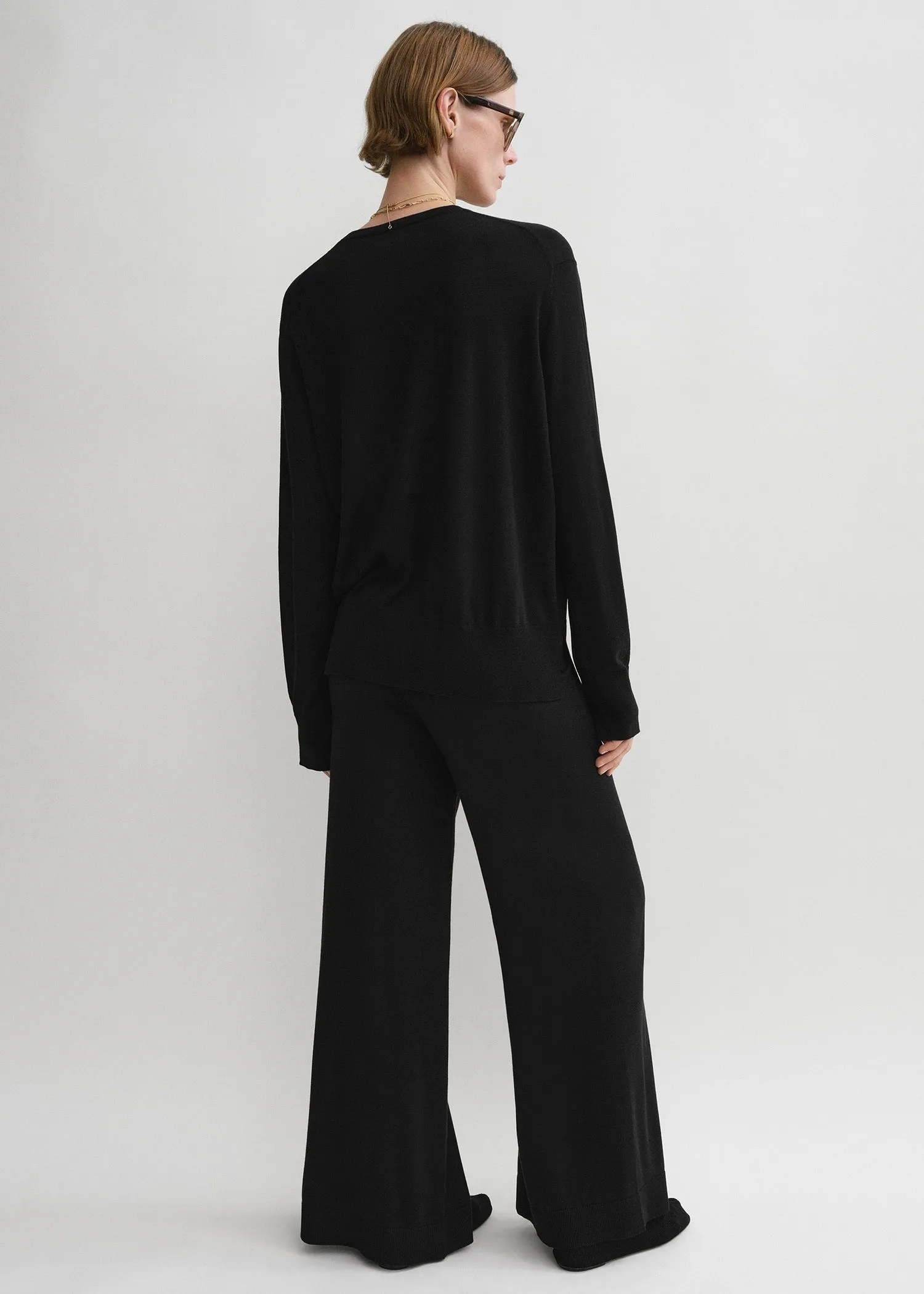 Crew-neck silk cashmere knit black sold by Toteme product image thumbnail 3