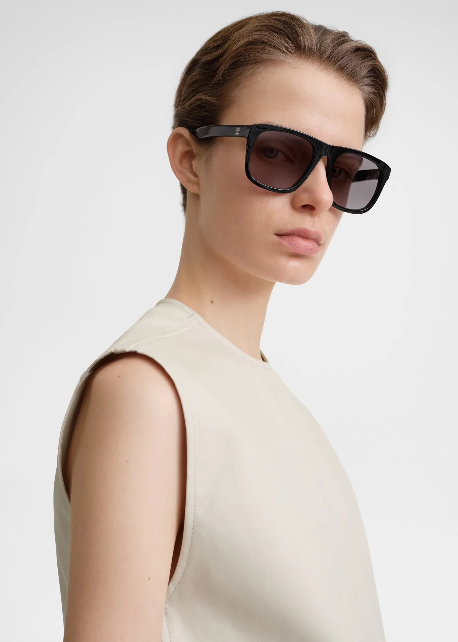 Navigator sunglasses black sold by Toteme product image thumbnail 3