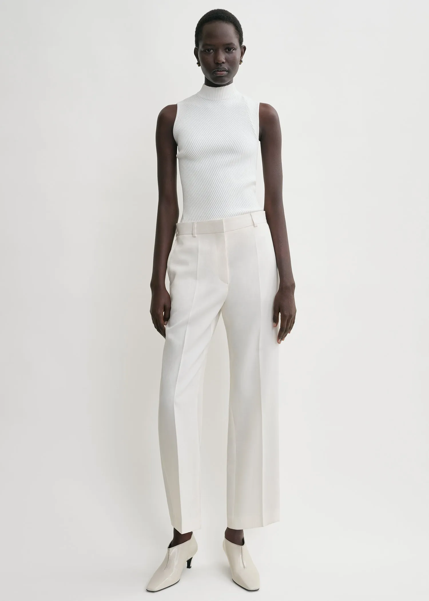 Straight cropped trousers off-white sold by Toteme