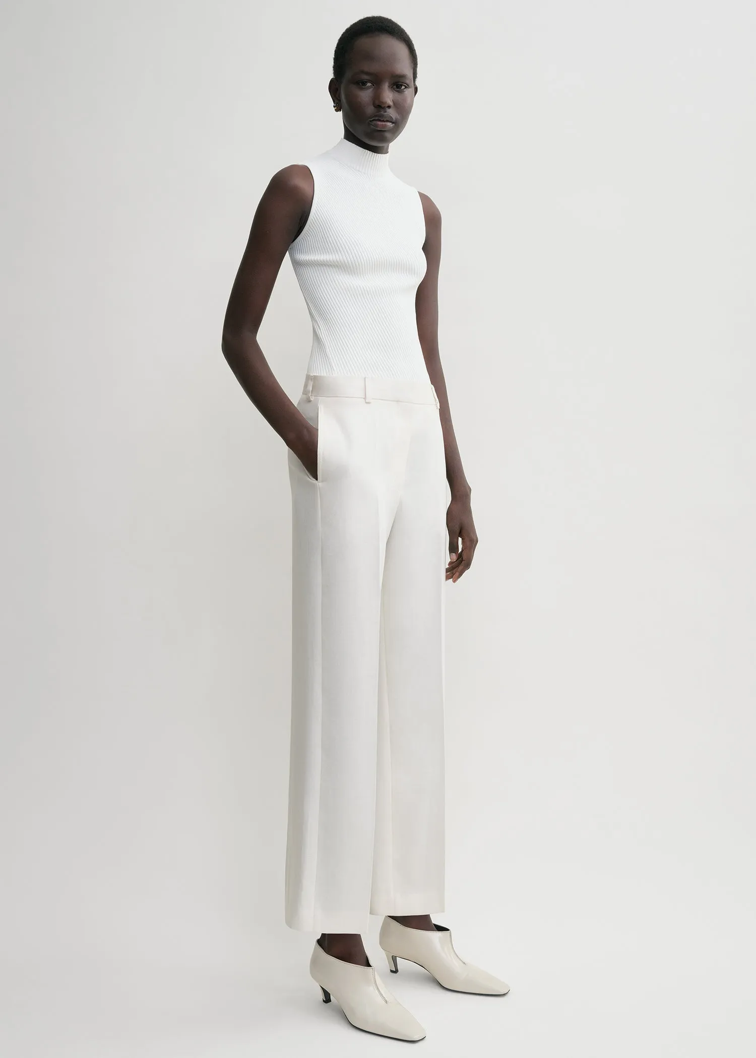 Straight cropped trousers off-white sold by Toteme product image thumbnail 2