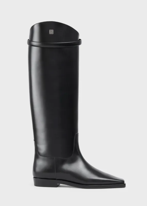 The Riding Boot black sold by Toteme