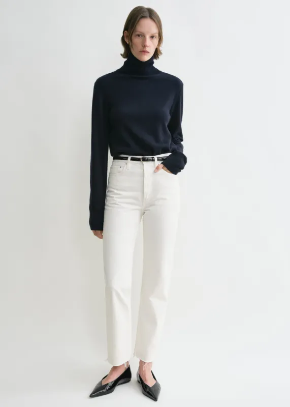 Classic cut denim off-white made by Toteme