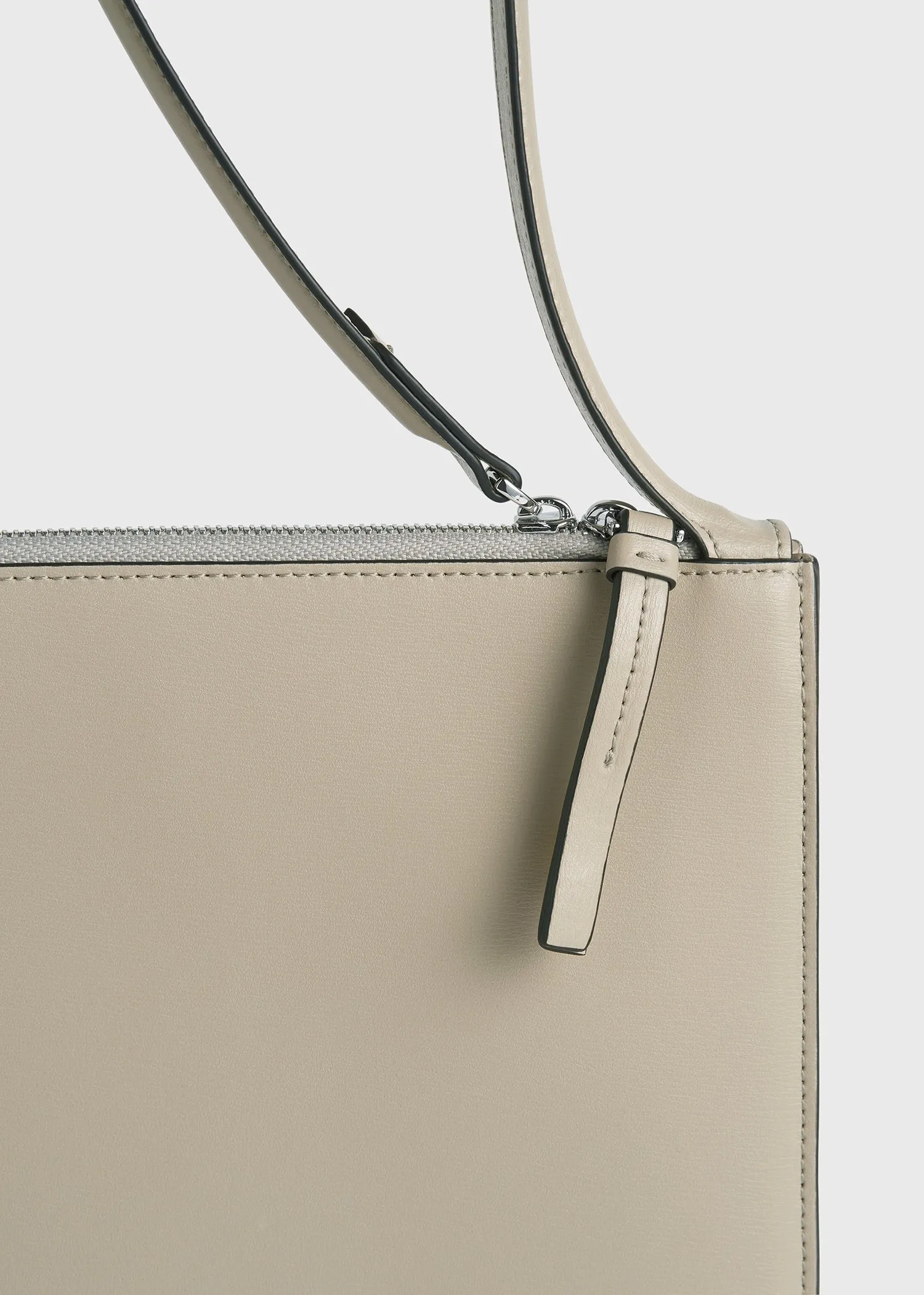 Slim tote fawn sold by Toteme product image thumbnail 5