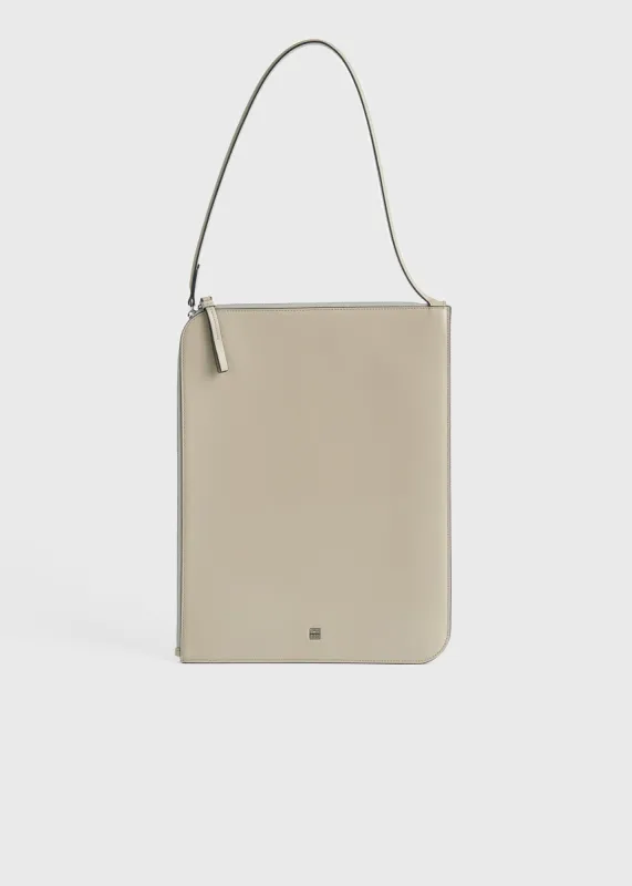 Slim tote fawn sold by Toteme