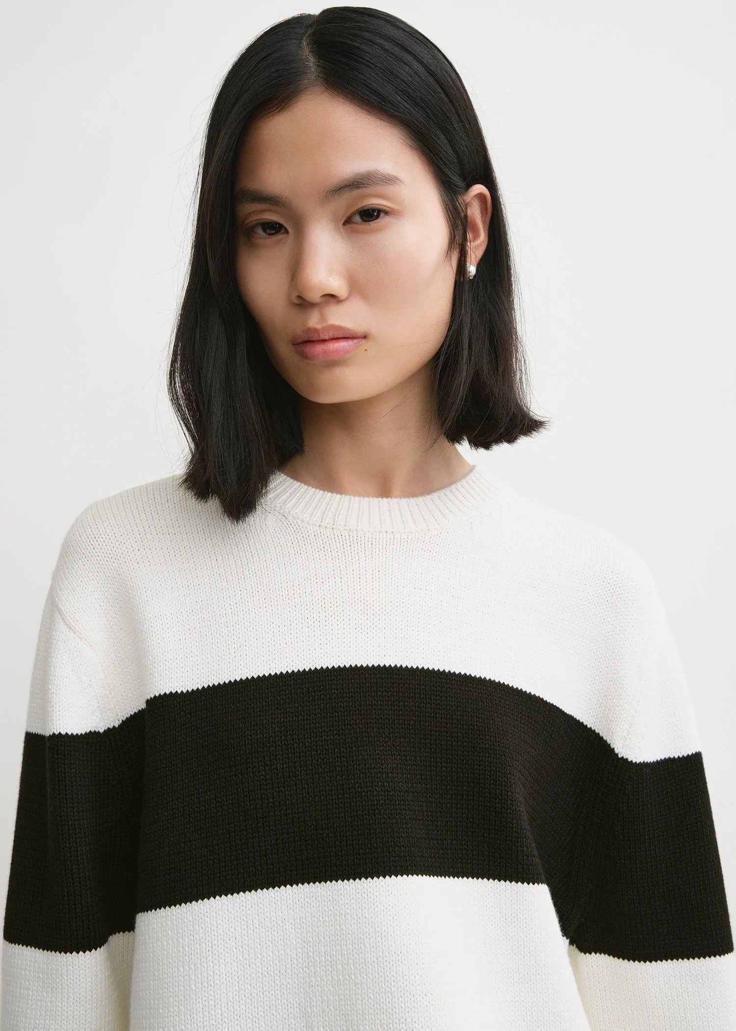 Contrast-stripe knit white/black sold by Toteme product image thumbnail 4