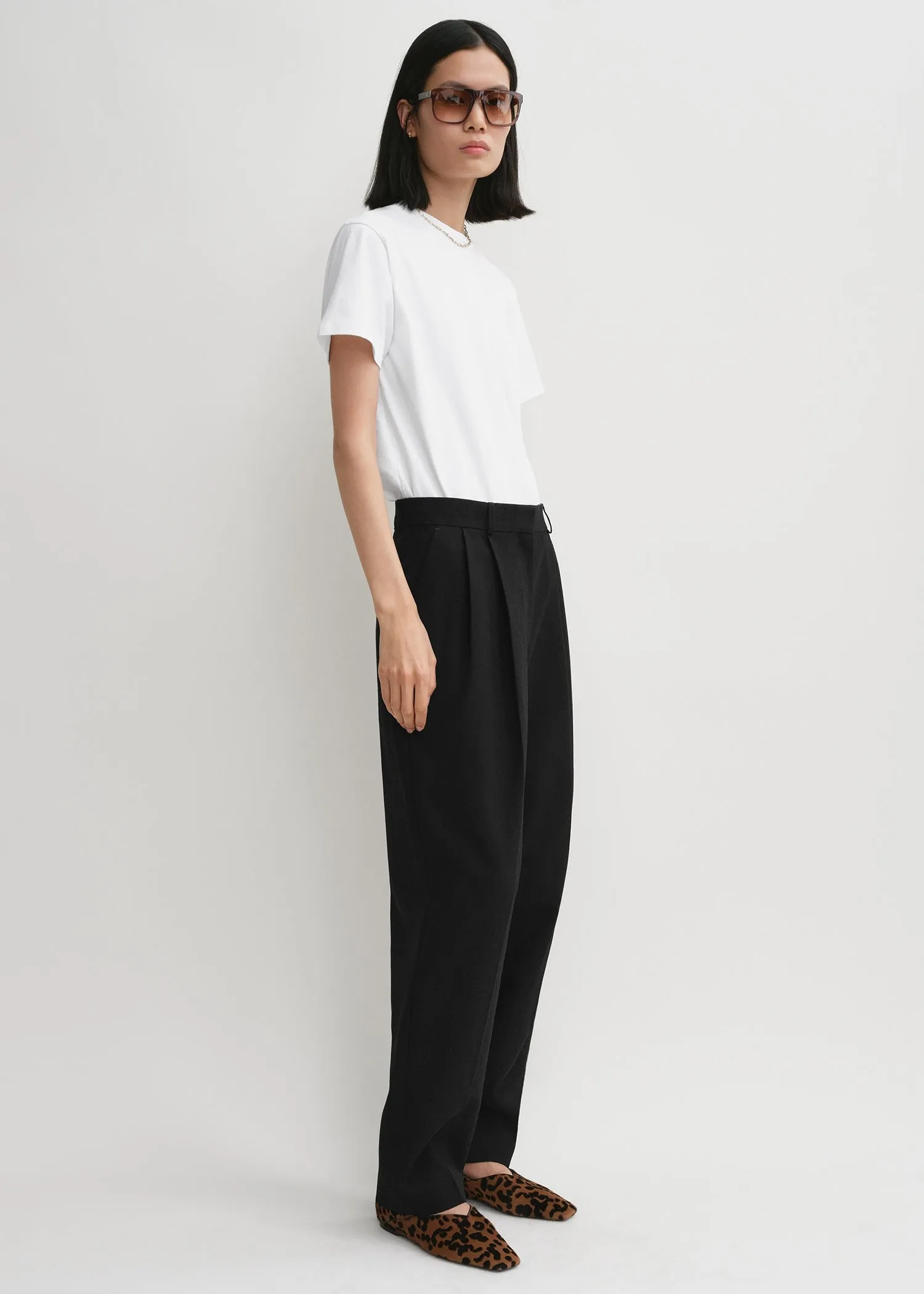 Double-pleated tailored trousers black sold by Toteme product image thumbnail 2