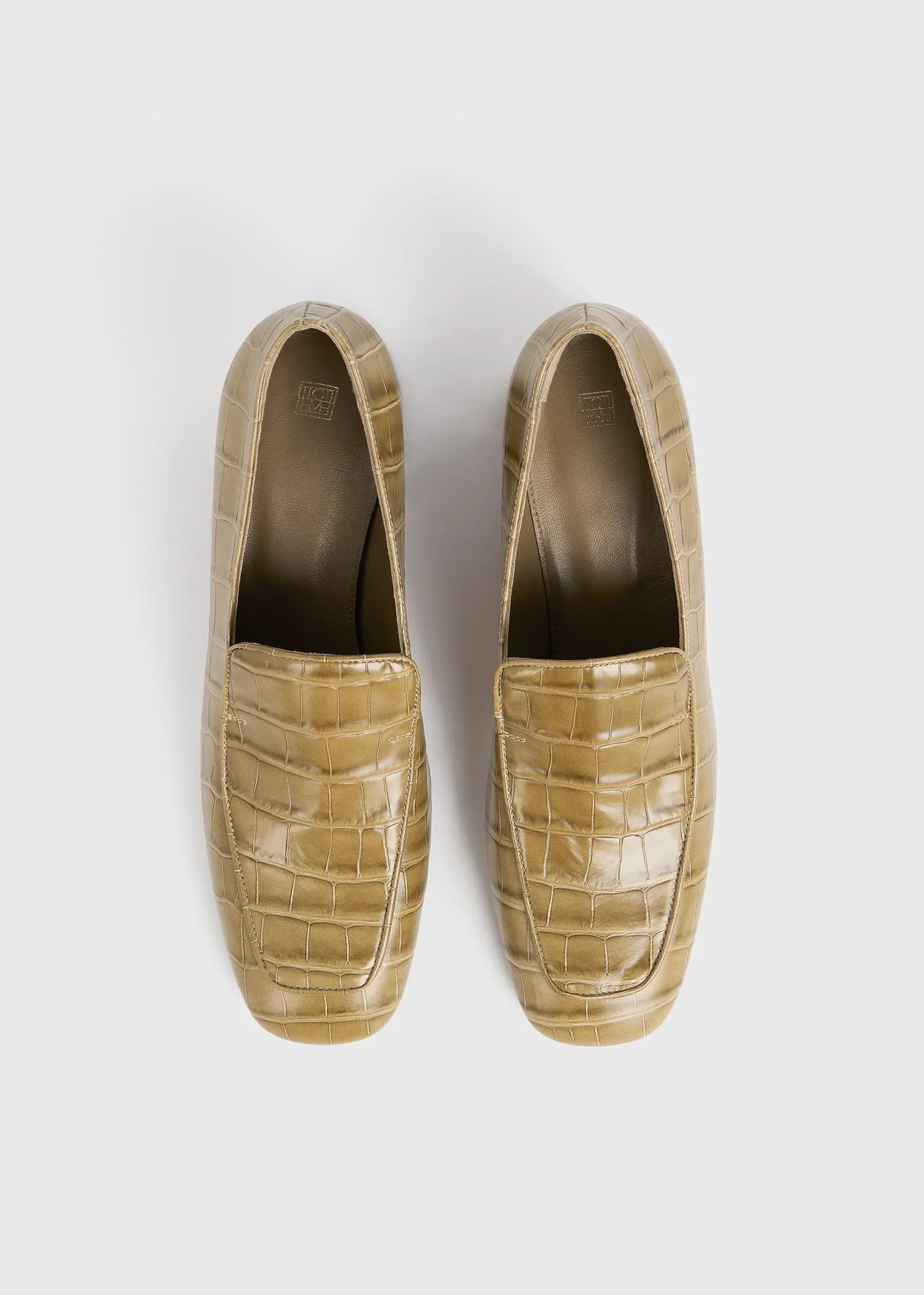 The Block-Heel Pump ochre sold by Toteme product image thumbnail 3