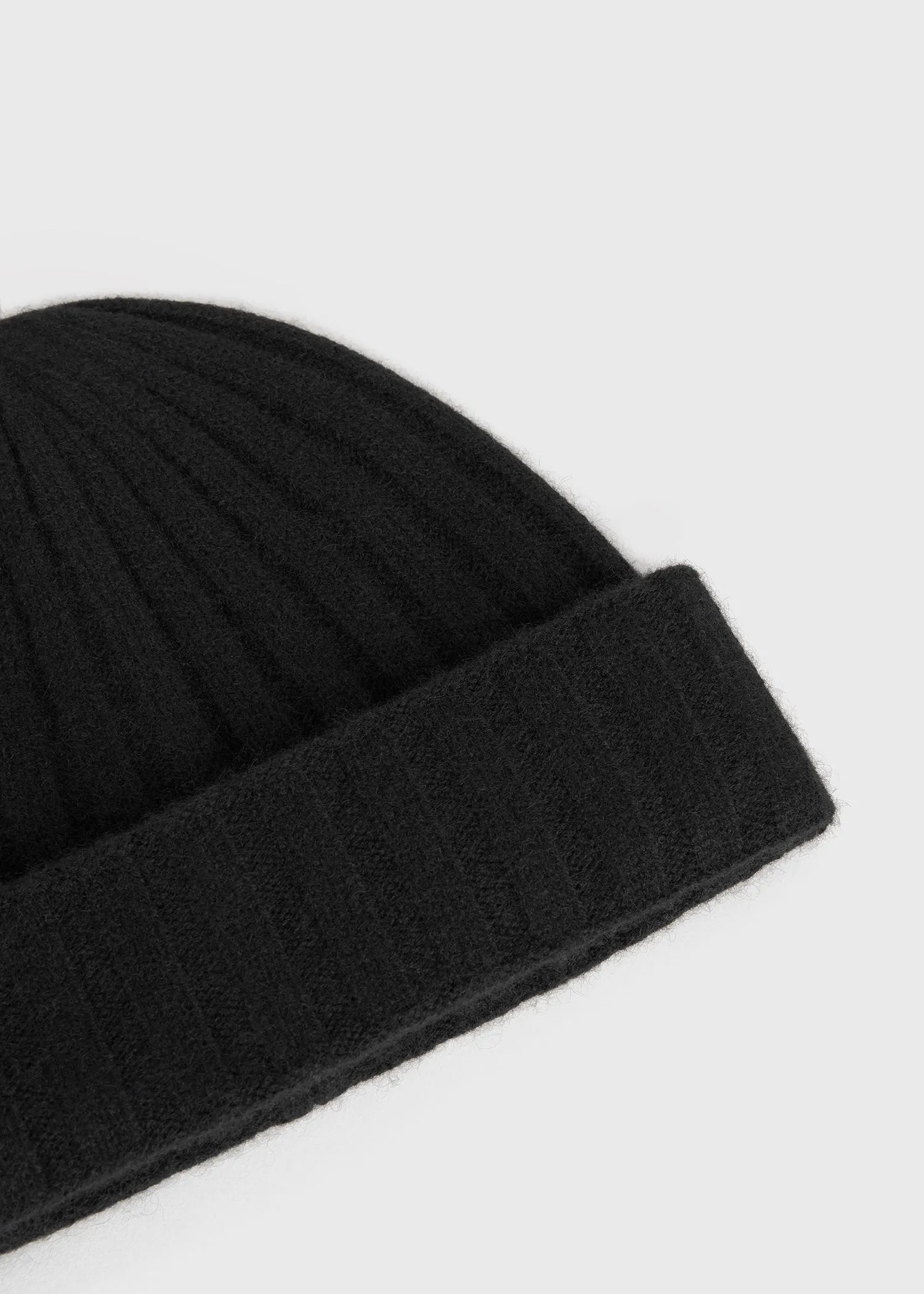 Cashmere beanie black sold by Toteme product image thumbnail 4