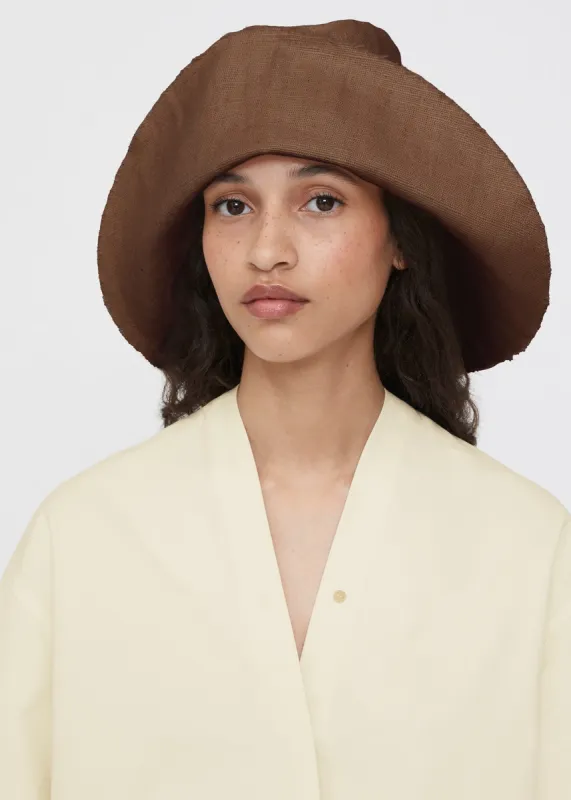 Raw trim hemp hat brown sold by Toteme