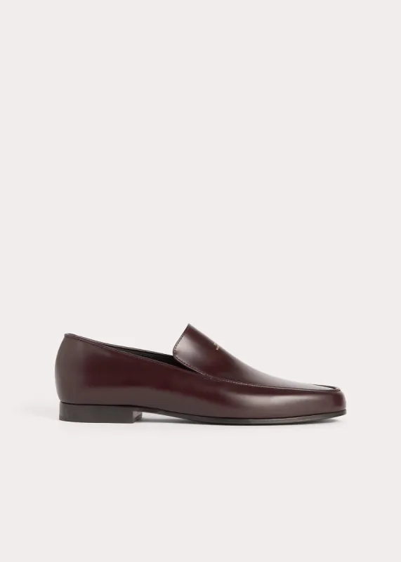 The Oval Loafer burgundy made by Toteme