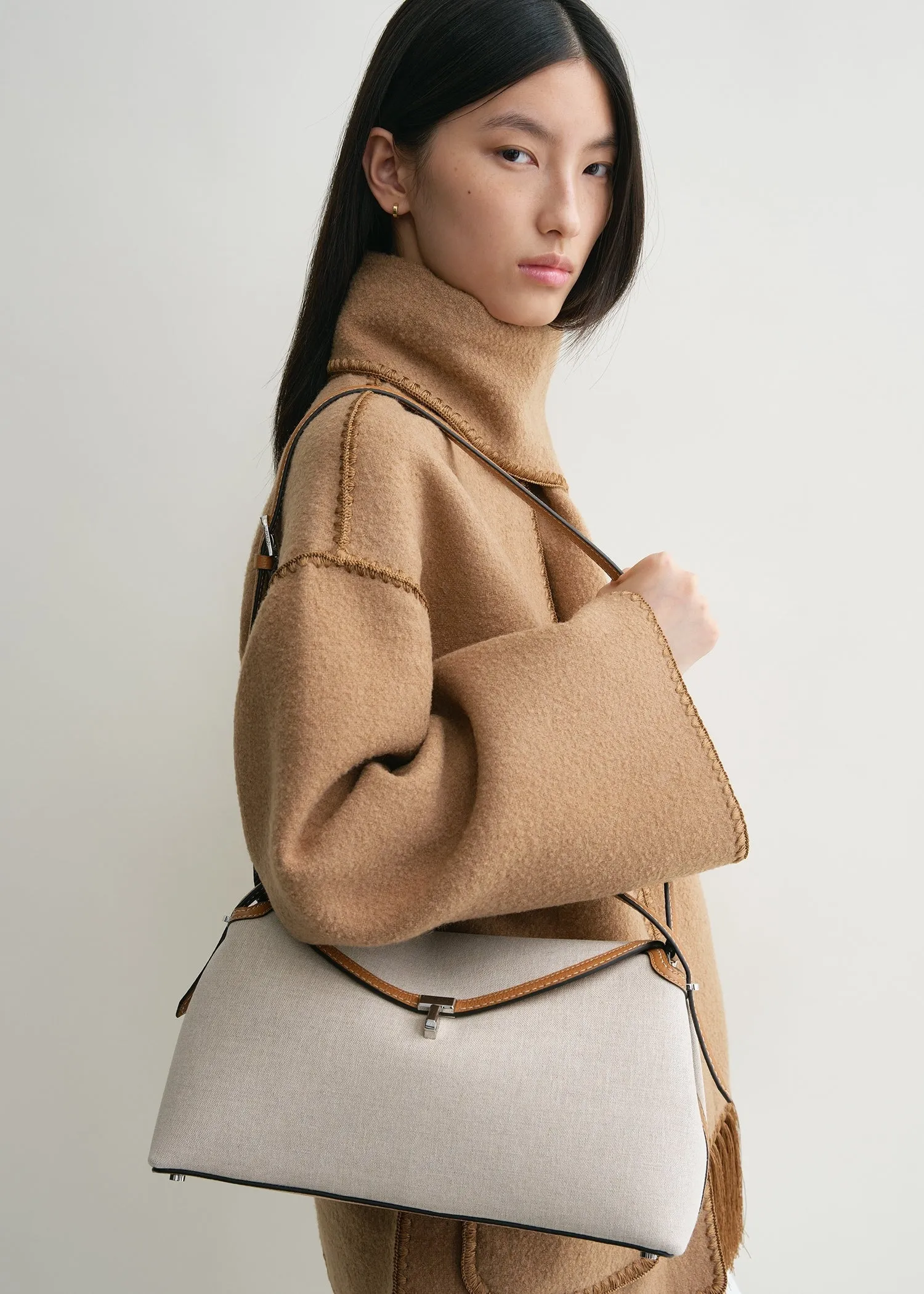 T-lock canvas top handle ecru/tan sold by Toteme product image thumbnail 2