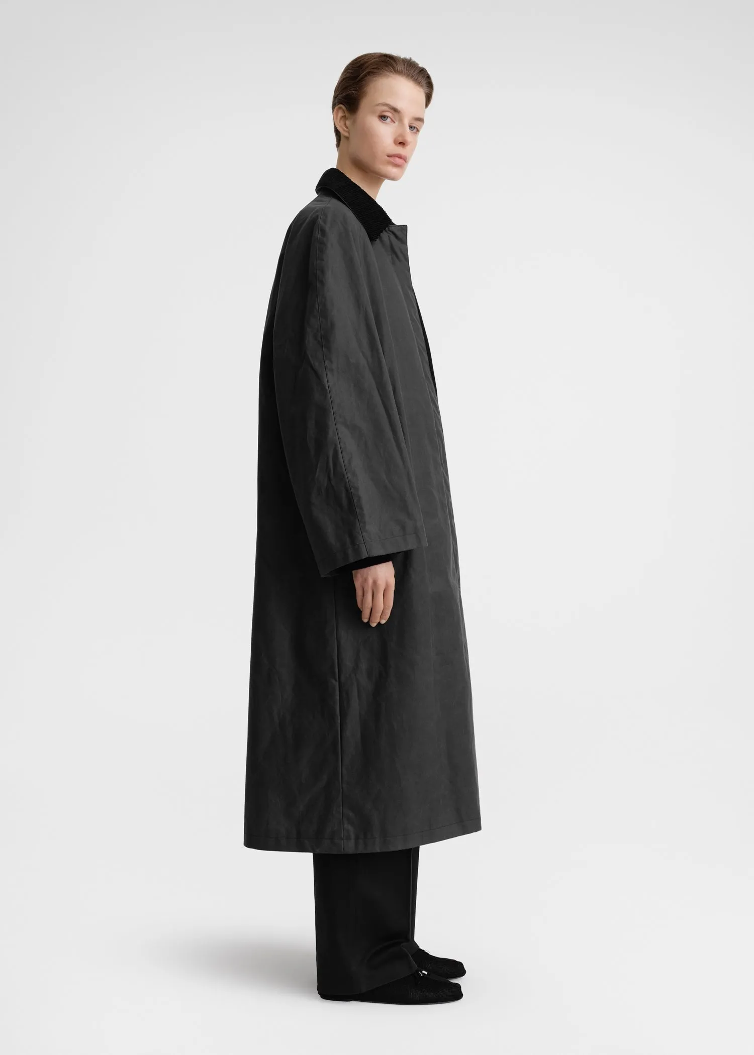 Country coat washed black sold by Toteme product image thumbnail 2