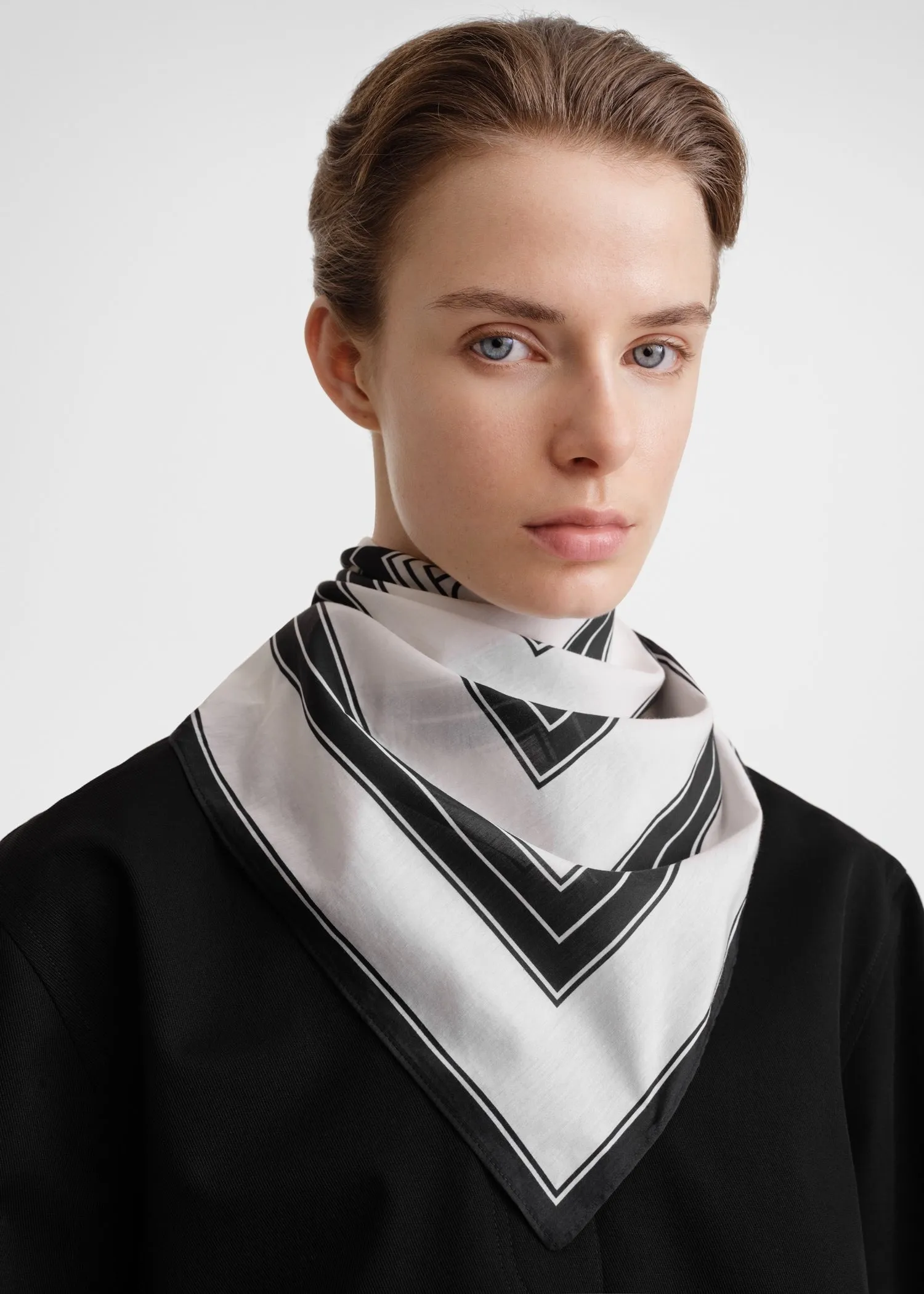 Striped cotton silk bandana black/white sold by Toteme product image thumbnail 3