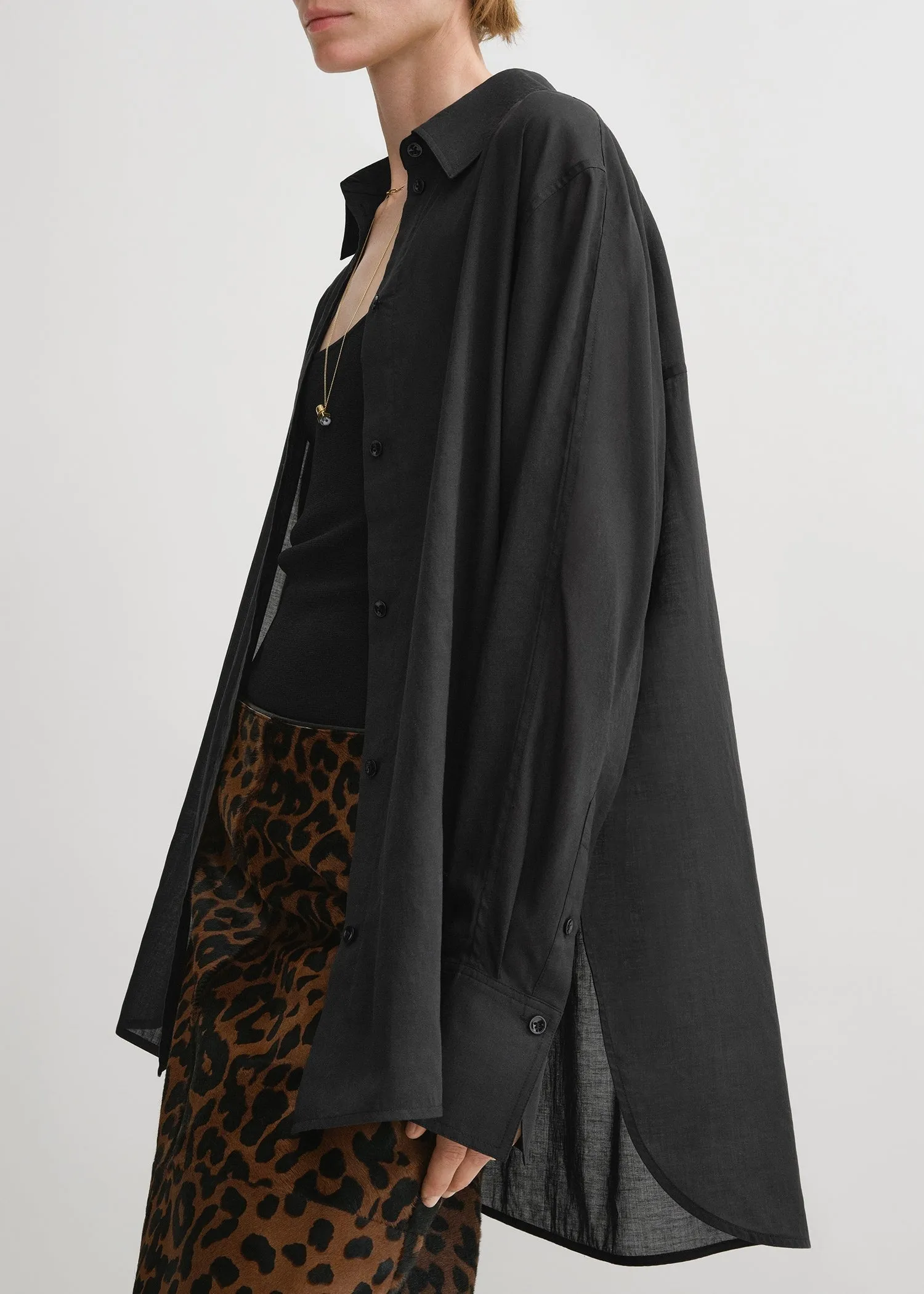 Kimono-sleeve cotton shirt black sold by Toteme product image thumbnail 4