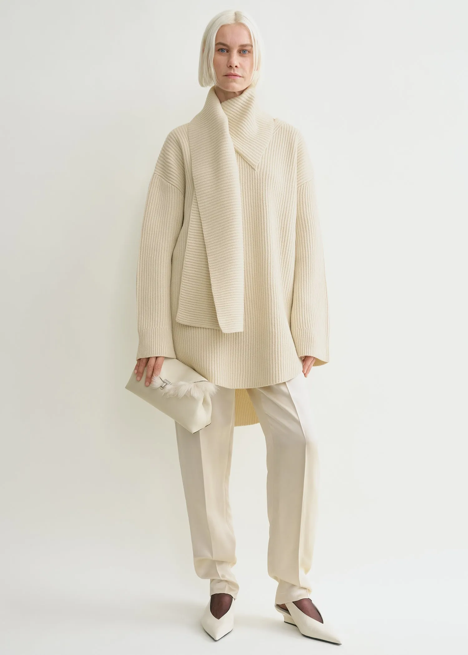 Long scarf knit off-white sold by Toteme