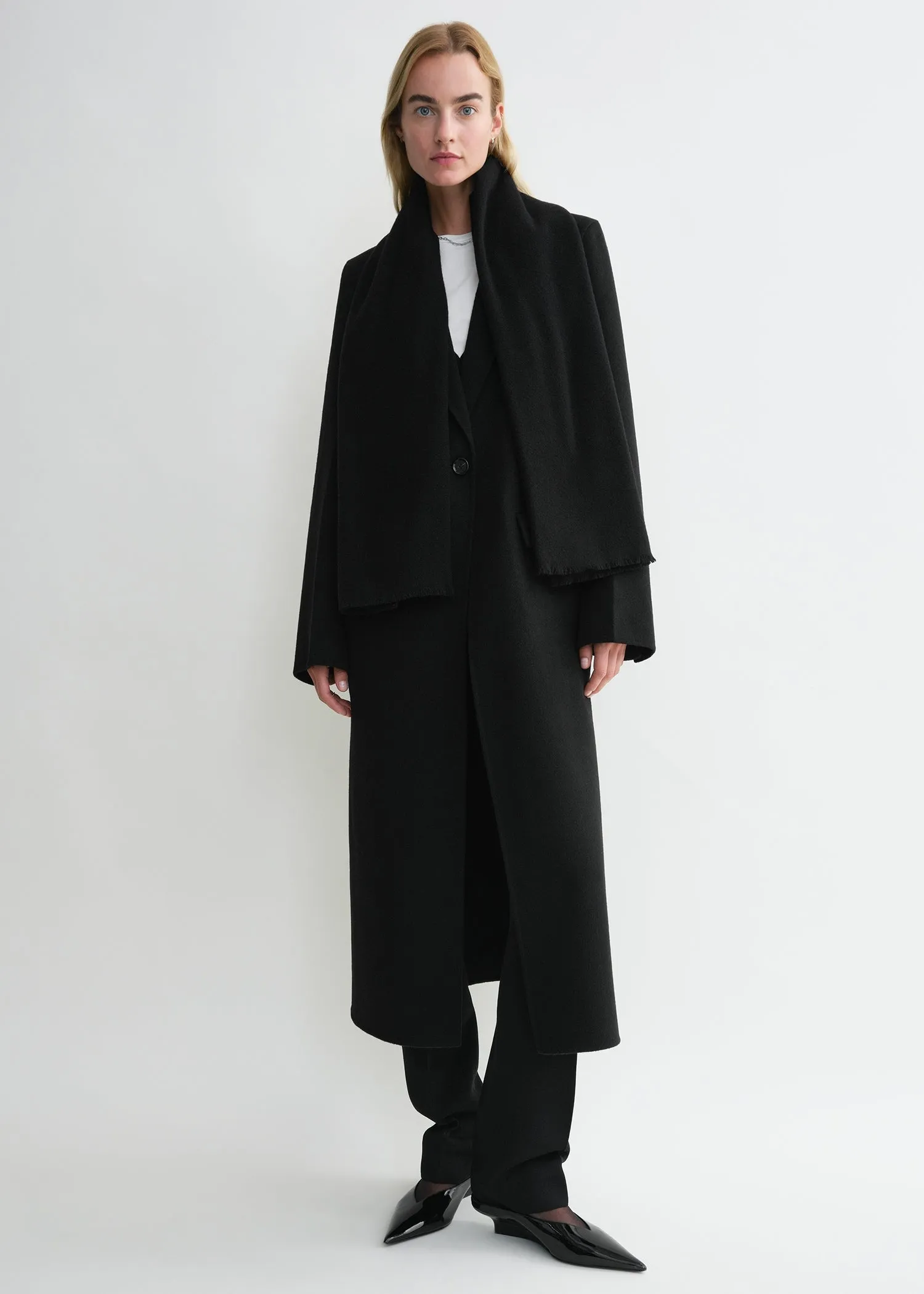 Wide classic wool scarf black sold by Toteme product image thumbnail 2