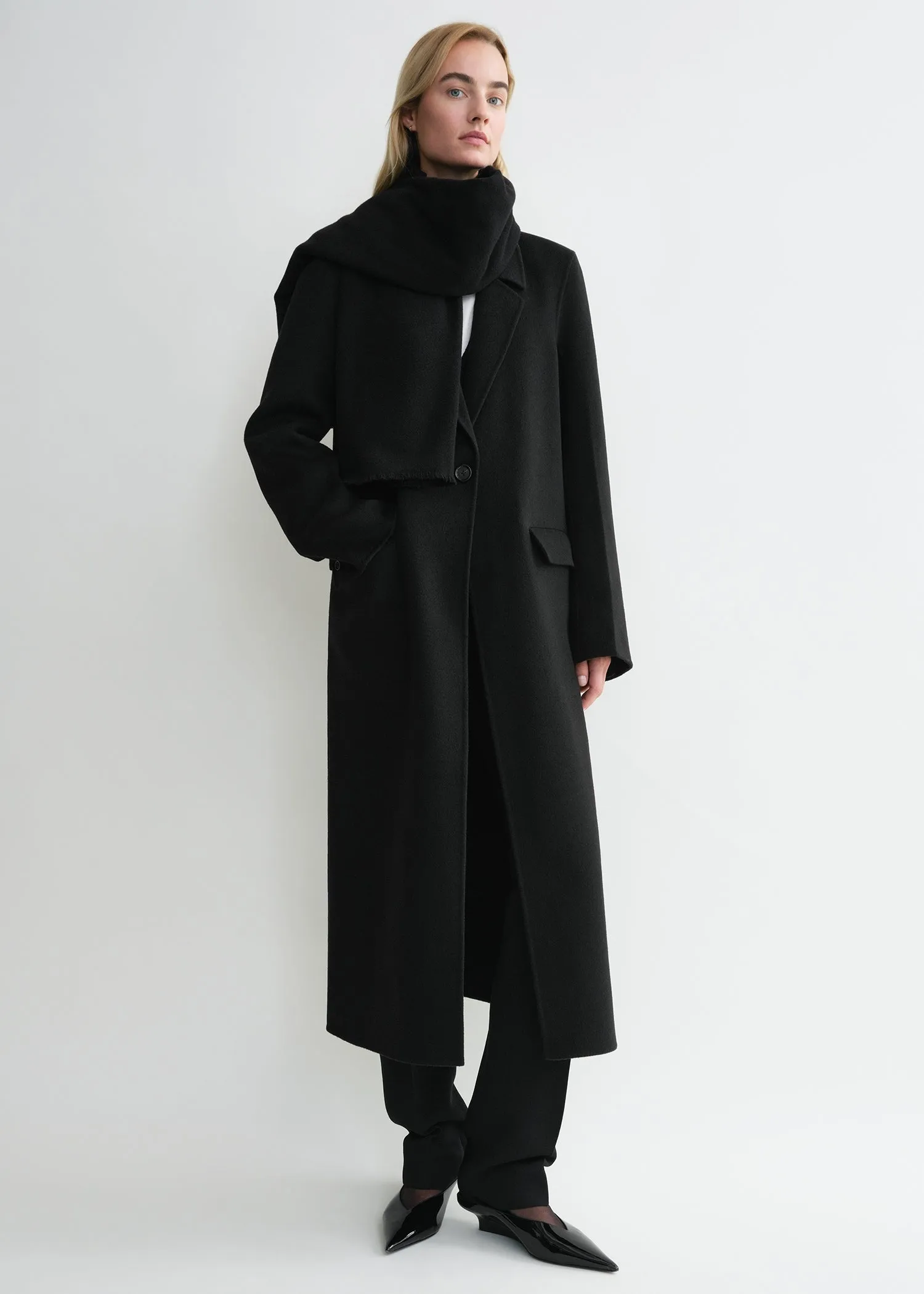 Wide classic wool scarf black sold by Toteme product image thumbnail 3