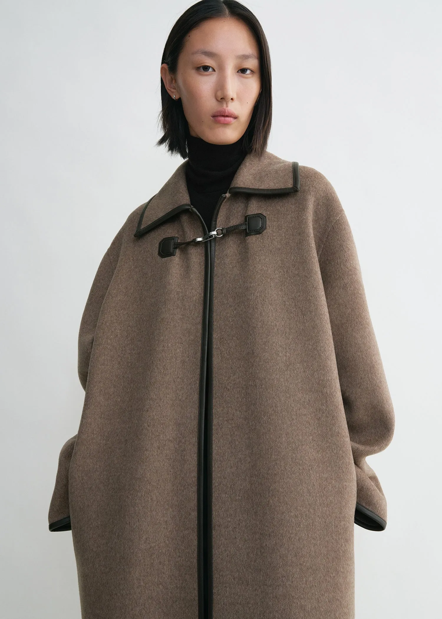 Double clasp coat oak melange sold by Toteme product image thumbnail 4