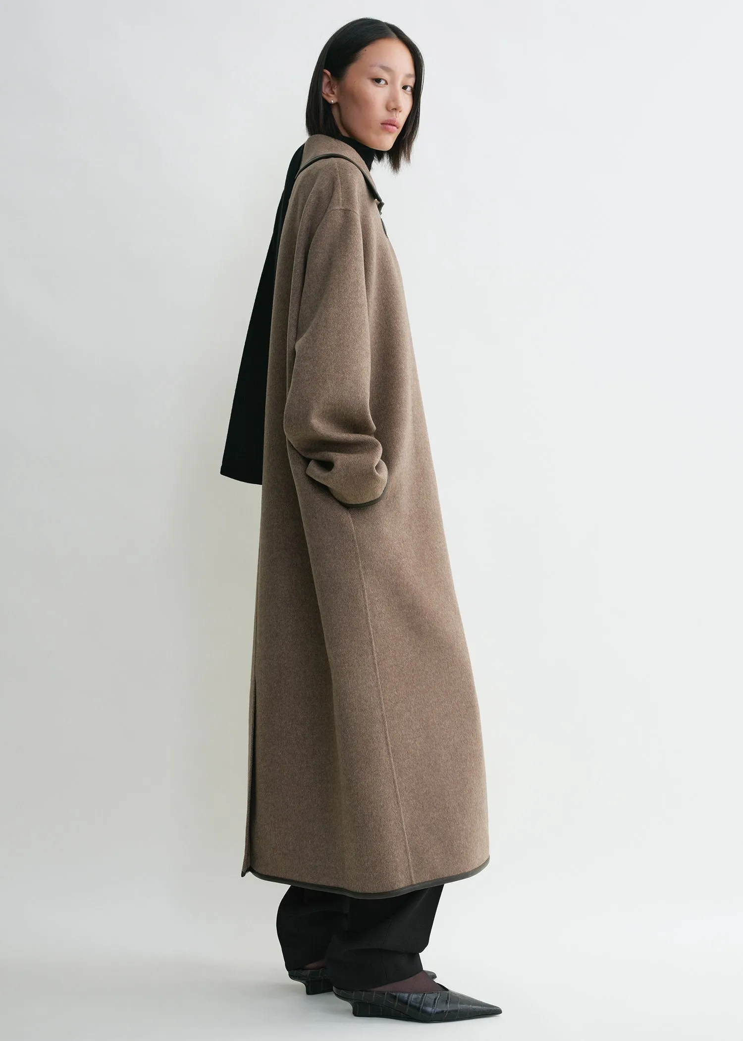 Double clasp coat oak melange sold by Toteme product image thumbnail 2