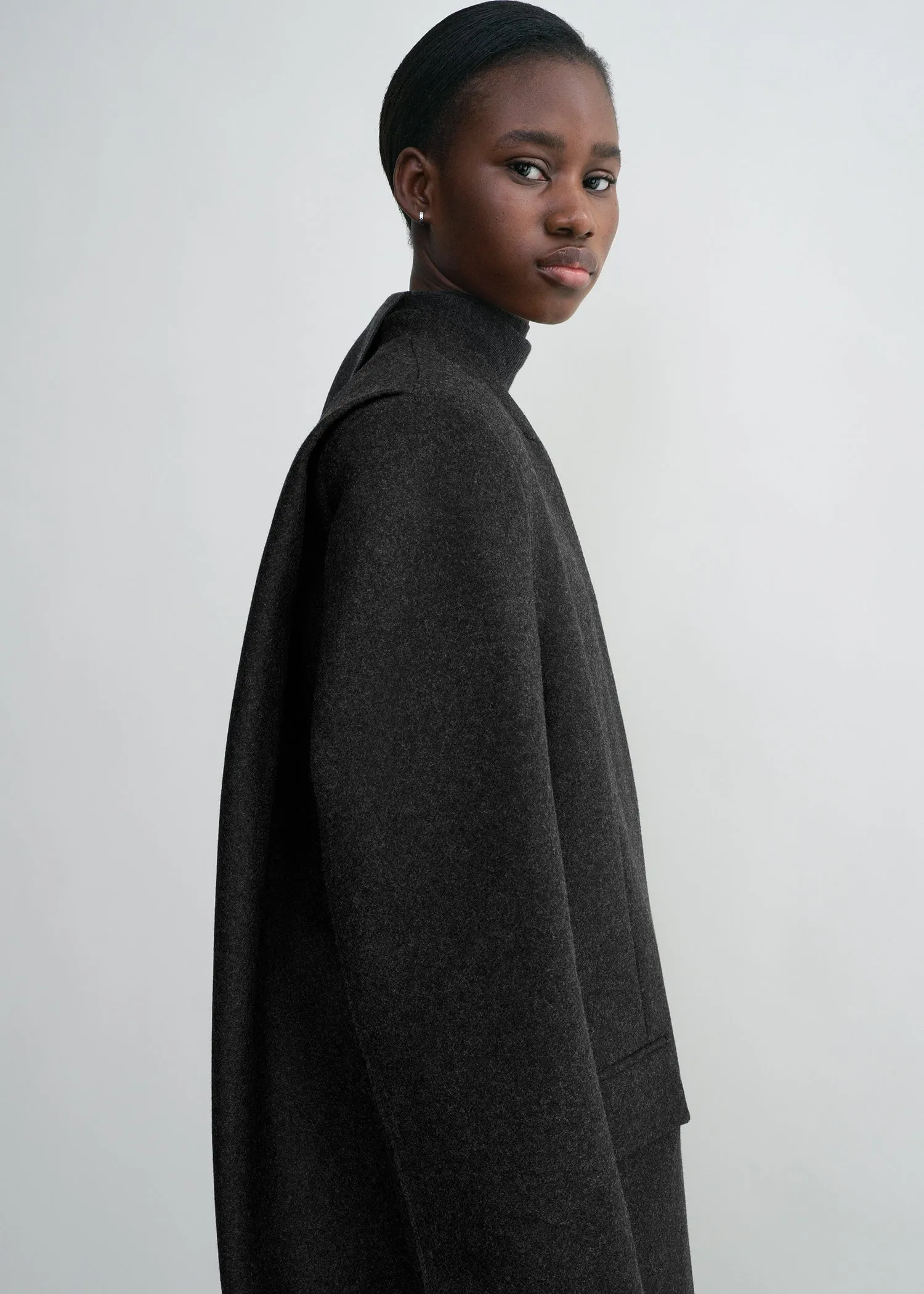 Deep pleat coat charcoal melange sold by Toteme product image thumbnail 4