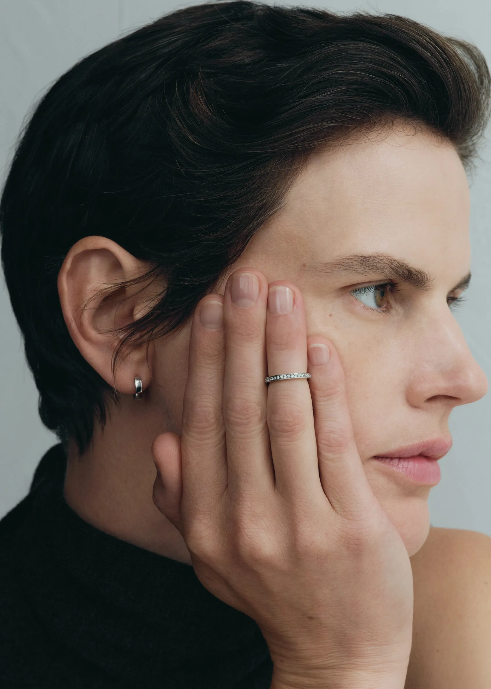 Eternity diamond midi ring 18kt white gold sold by Toteme product image thumbnail 2