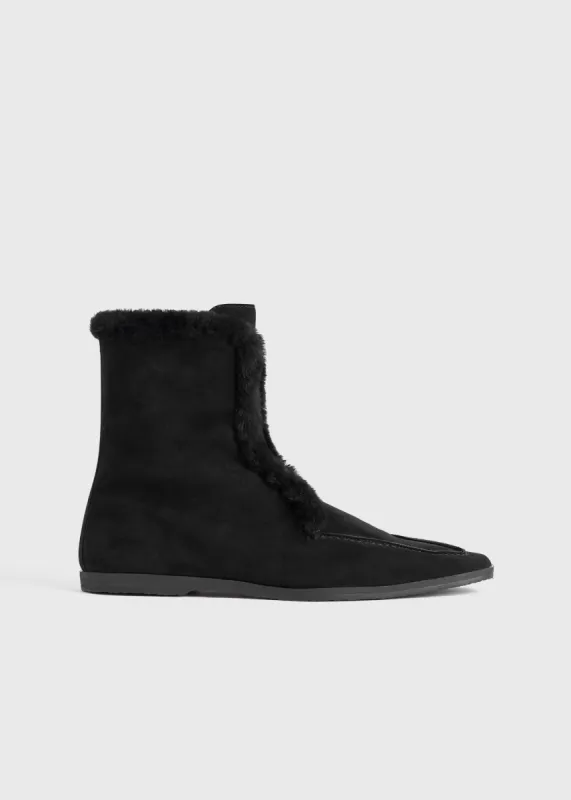 Zipped winter boots black sold by Toteme